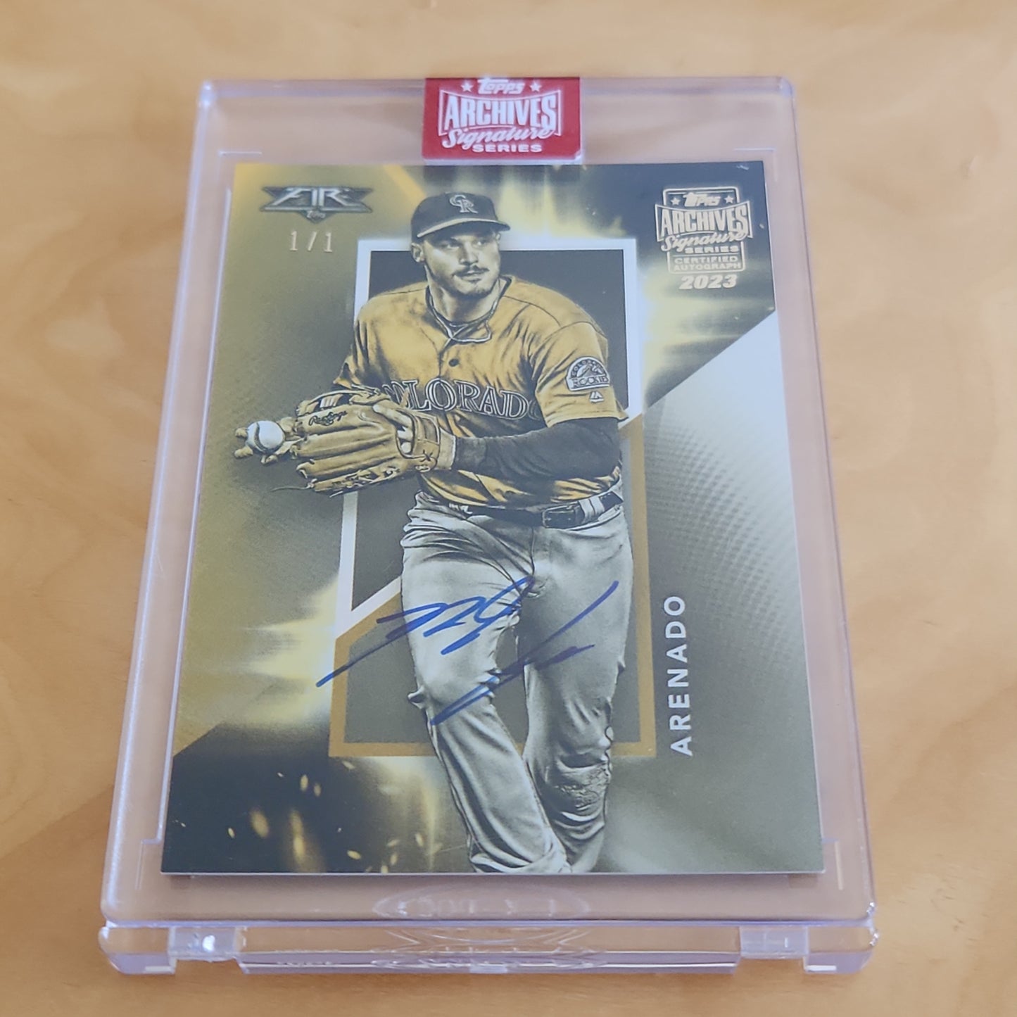 Topps Archive Signature Series Fire Gold Nolan Arendo Auto 1/1 #EF-19