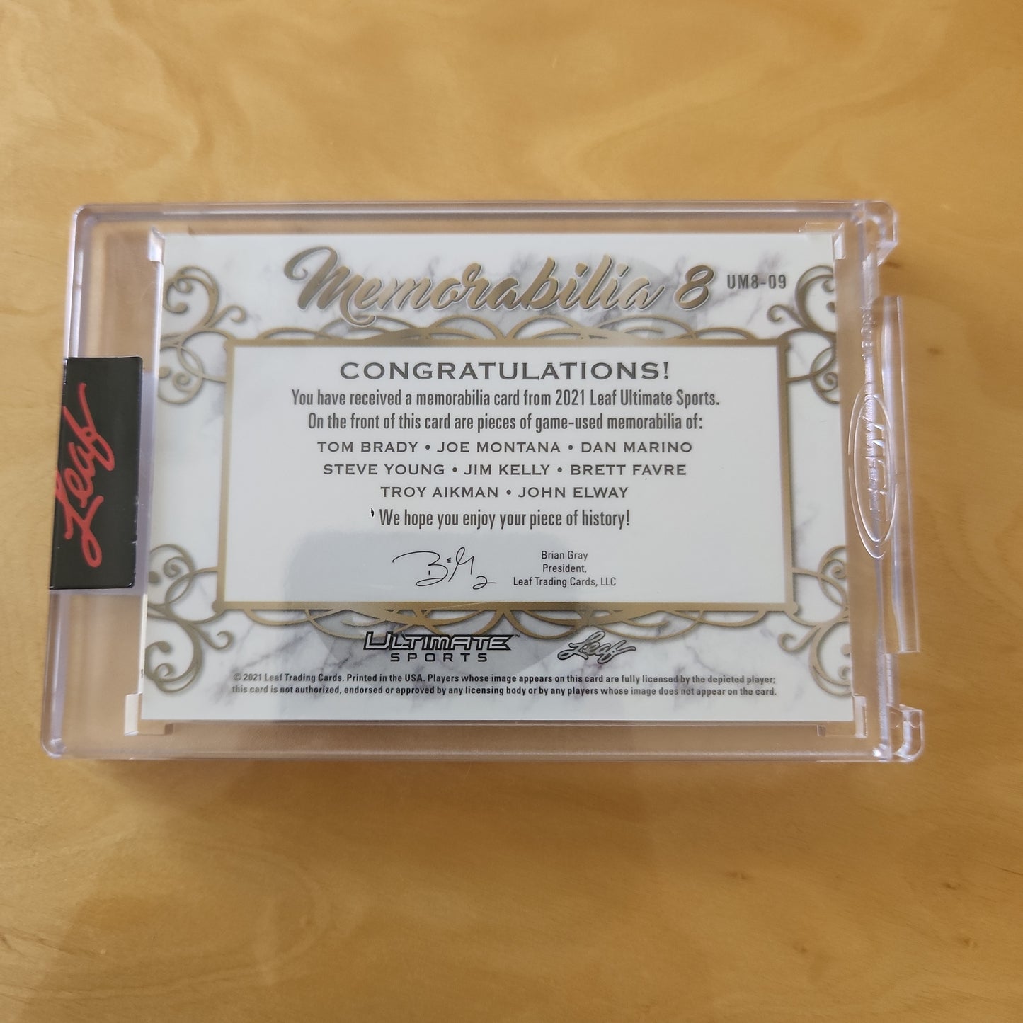 Leaf Ultimate Sports Memarbilia 8 Tom Brady, Dan Marino, Jim Kelley, Troy Aikman, Joe Montana, Steven Young, Brett Favre, John Elway #UM8-09