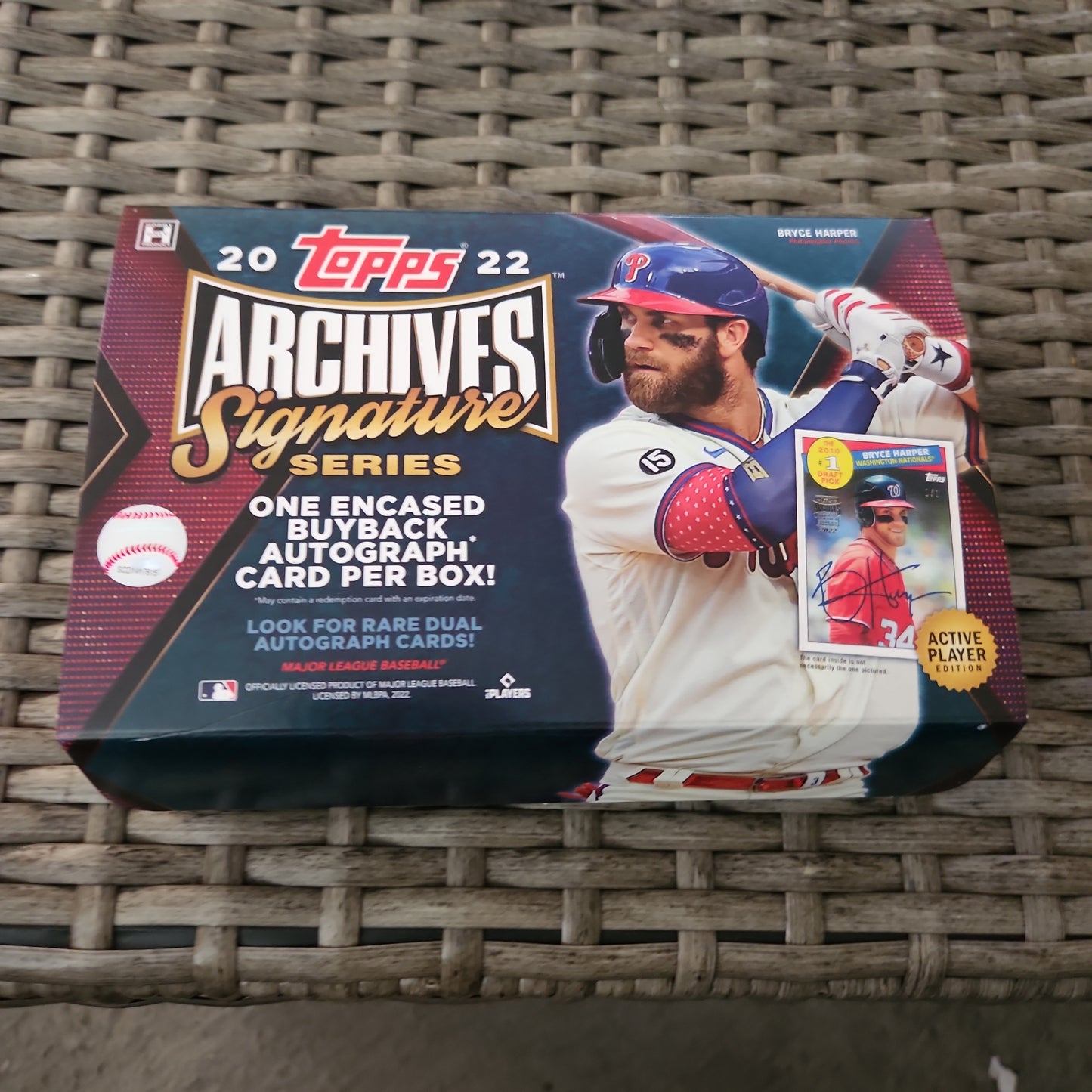 Non Sealed 2022 Topps Archives Signature Series Hobby Box With Topps Archive Signature Series Trevor Story Auto 58/88 Series 2 #637