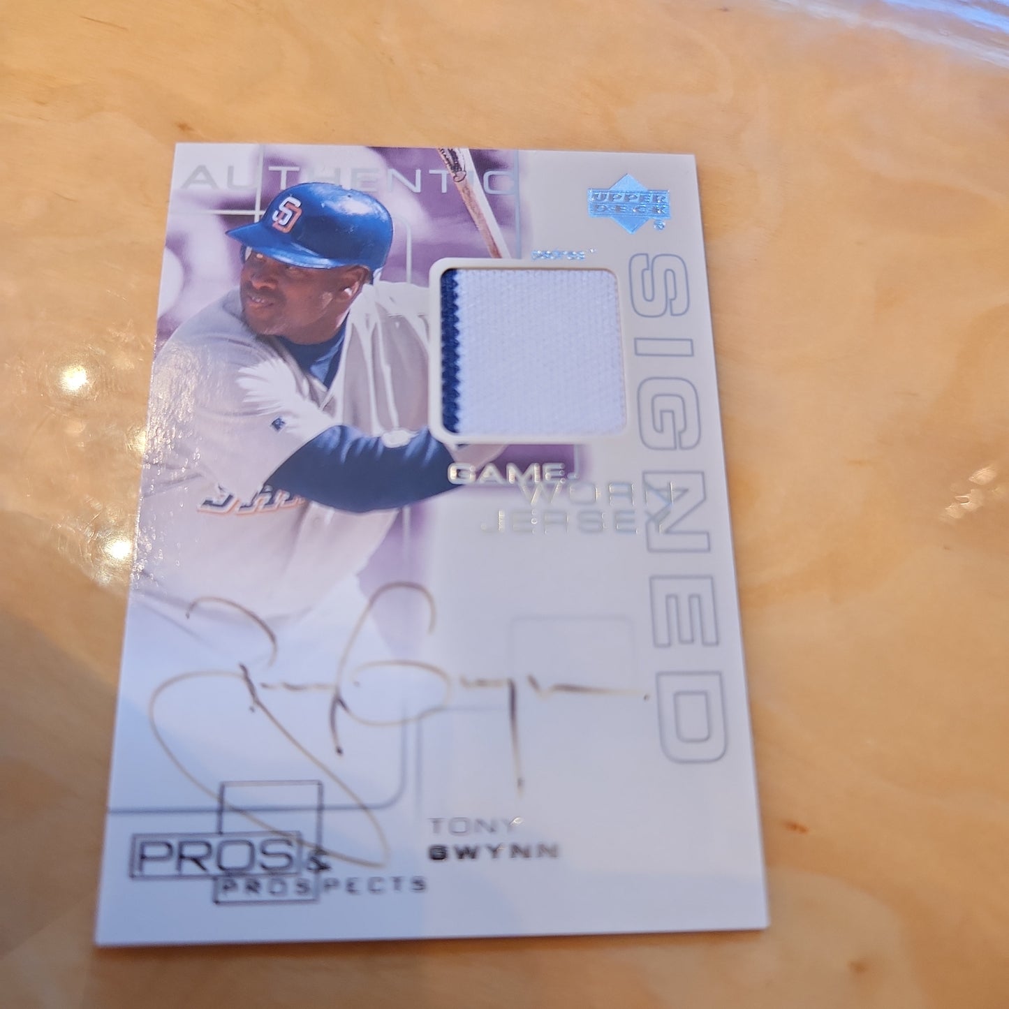 Upper Deck Althentic Pros & Prospects Tony Gwynn Jersey Patch Auto #TGW