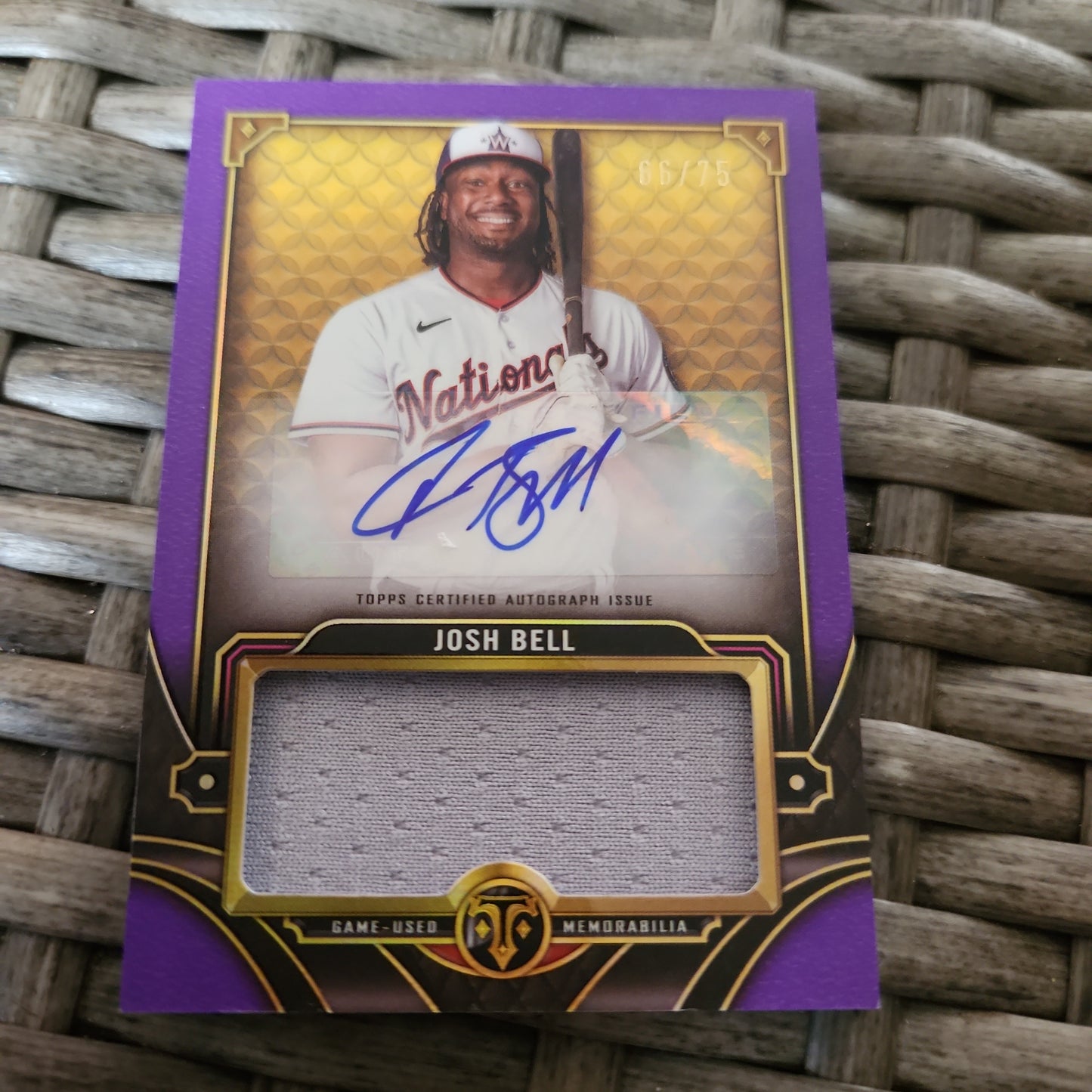 Topps Triple Theards Purple Future Phenoms Josh Bell Relic Auto 66/75 #ASJR-JB