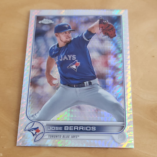 Topps Chrome Prism Refractor Jose Berrios #104