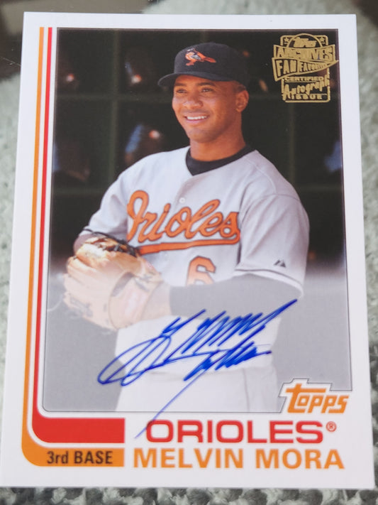 2021 Topps Archives Melvin Mora Fan Favroites Auto On Card #FFA MM