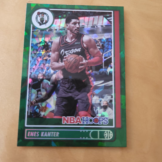 Panini NBA Hoops Green Parallel Enes Kanter #111