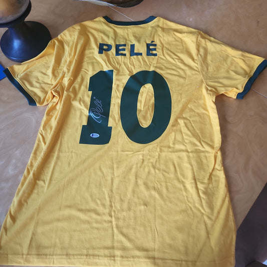 Beckett S57235 Authenticated Pelé Autographed Jersey