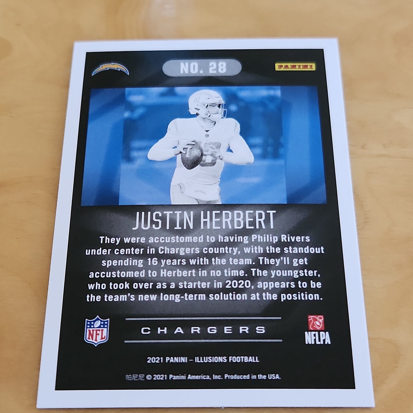 Panini Illusions Green Parallel Justin Herbert #28