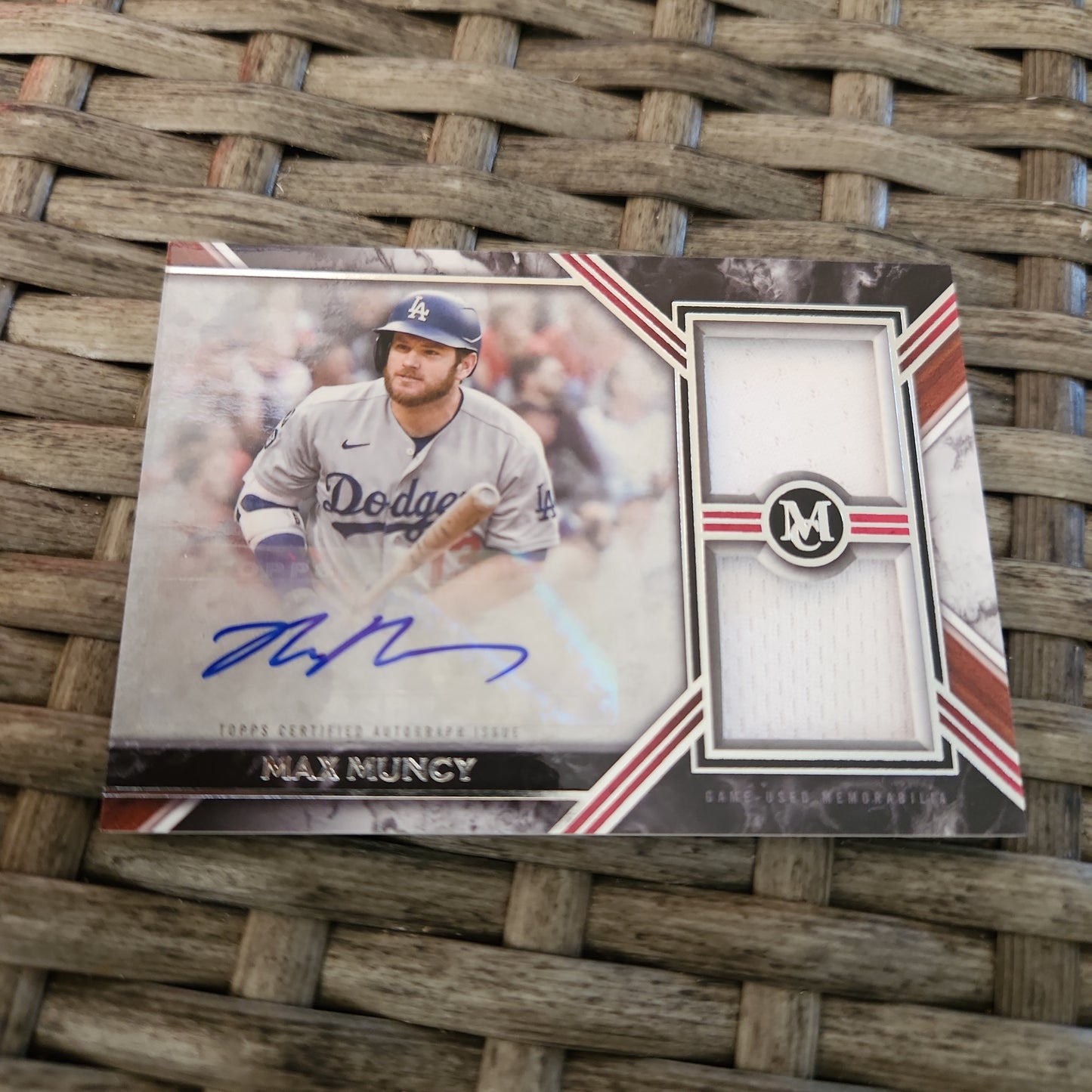 Topps Certified Max Muncy Jersey Auto 167/399 #SWDRA-MM