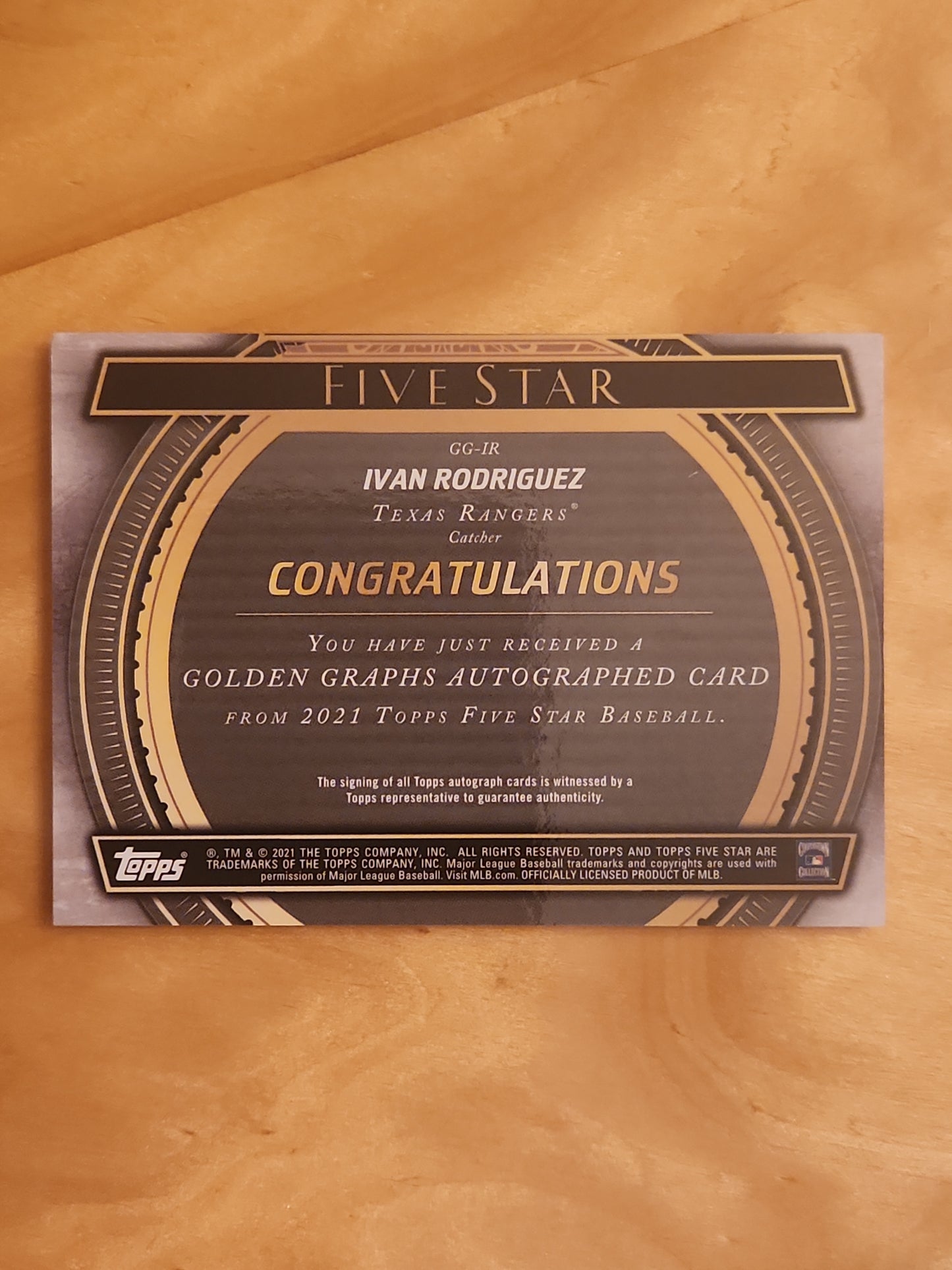 2021 Topps 5 Star Golden Graphs Autographed Ivan Rodriguez Auto #GG-IR 09/10