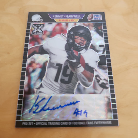 Leaf Pro Set Refractor Kenneth Gainwell RC Auto 11/25 #PA-KG1