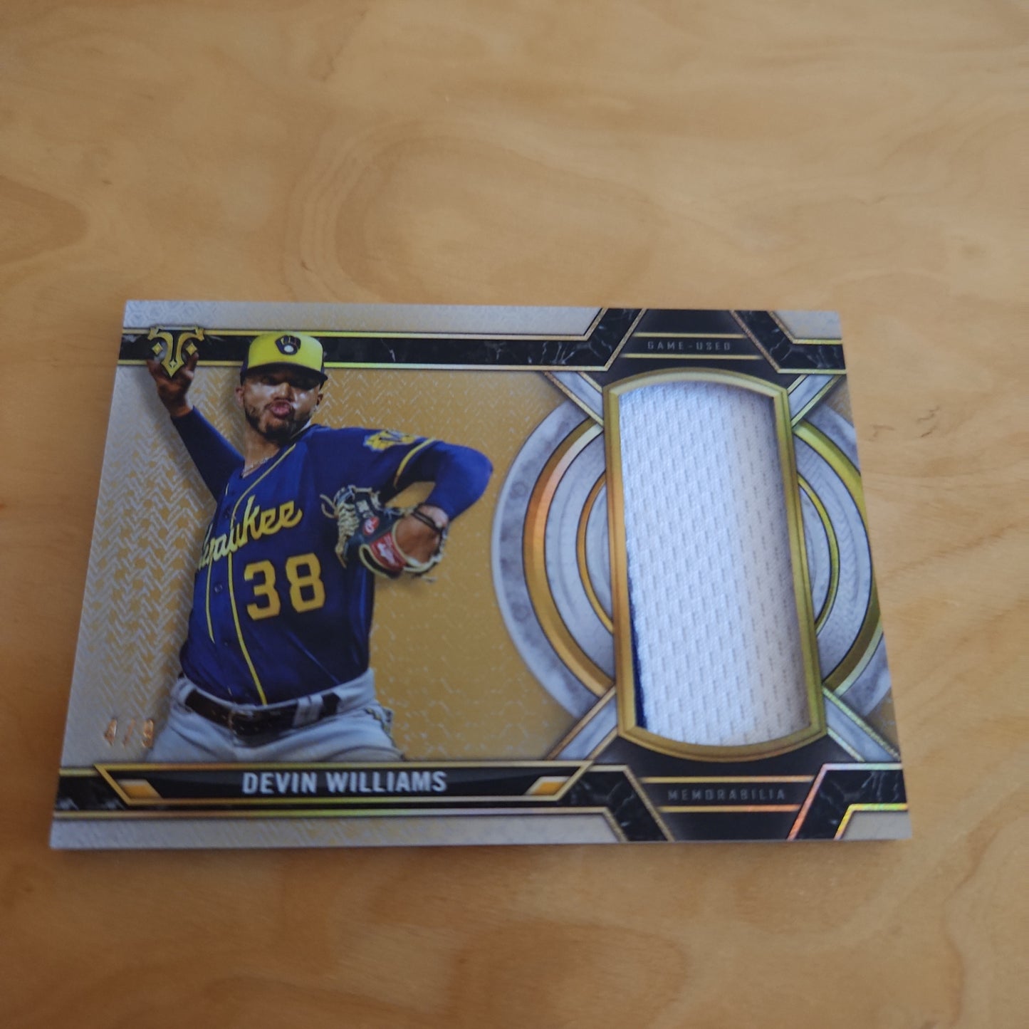 Topps Jumbo Relic Devin Willams 4/9 #SJR-DW