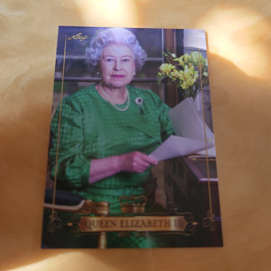 Leaf Queen Elizabeth II #QE-2