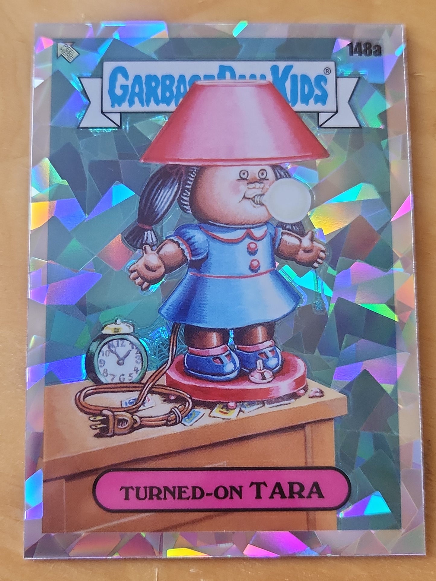 2021 Topps Chrome Garbage Pail Kids Turned-on Tara 148a Cracked Ice