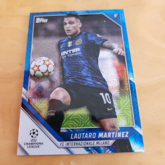 Topps Champions League Blue Refractor Lautaro Martínes 51/75 #138