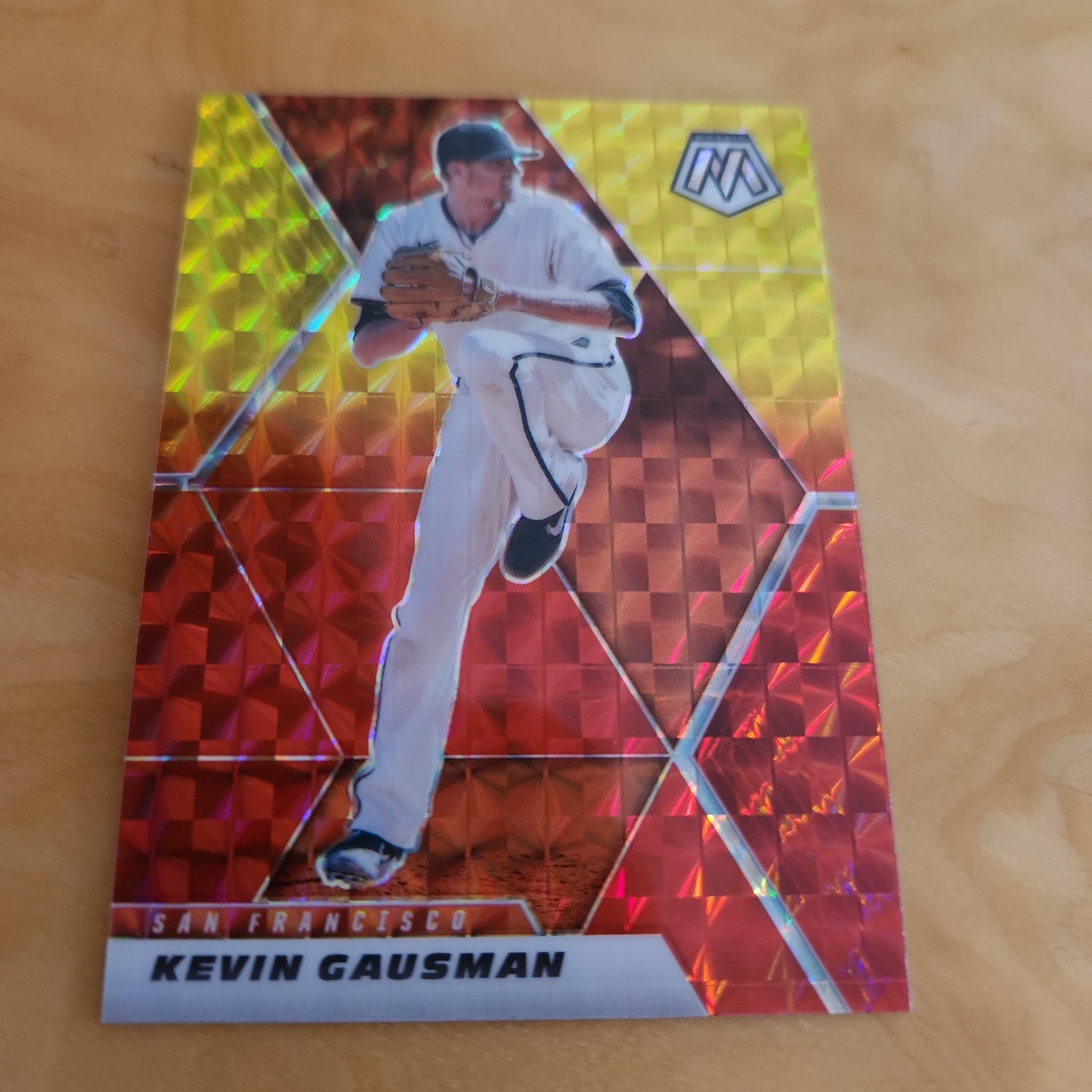 Panini Baseball Mosaic Prizm Red & Yellow Kevin Guasman 39/64 #171