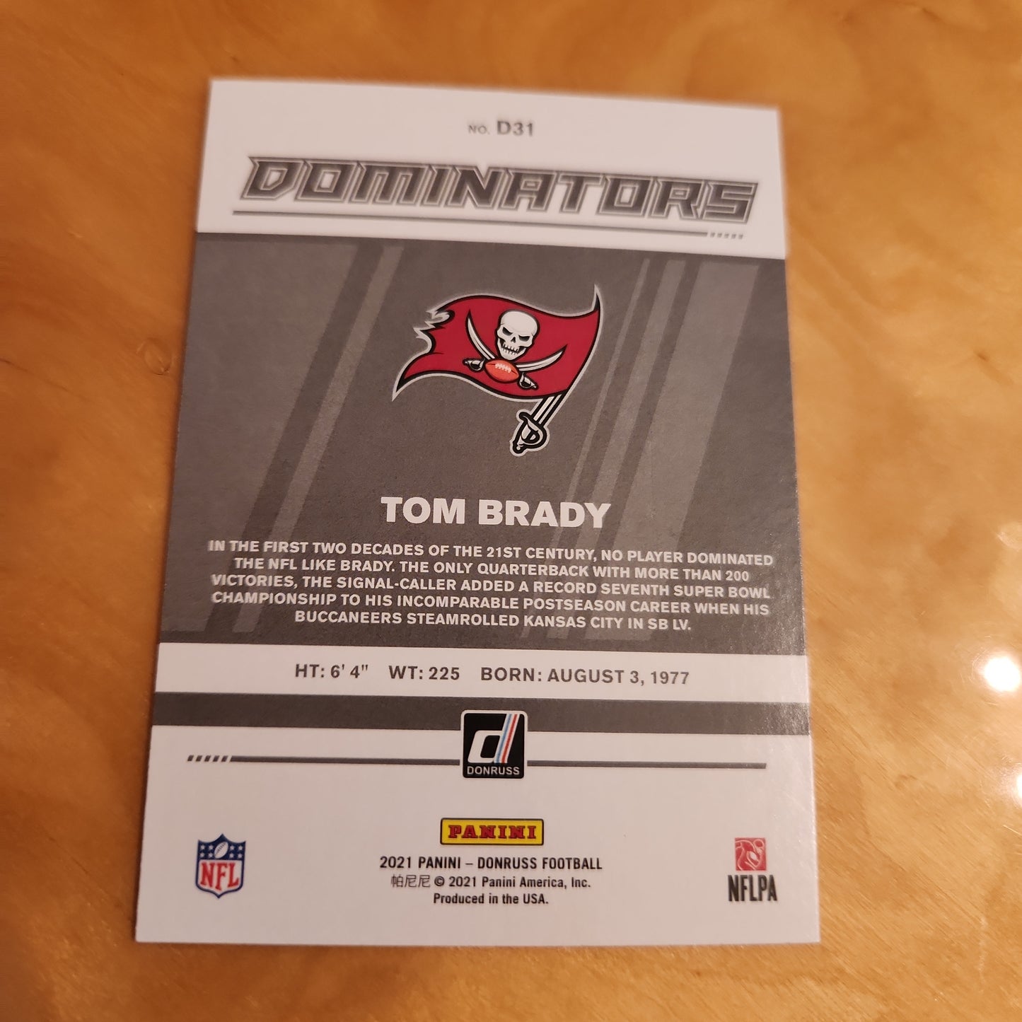 Panini Donruss Football Dominators Refractor Tom Brady #D31