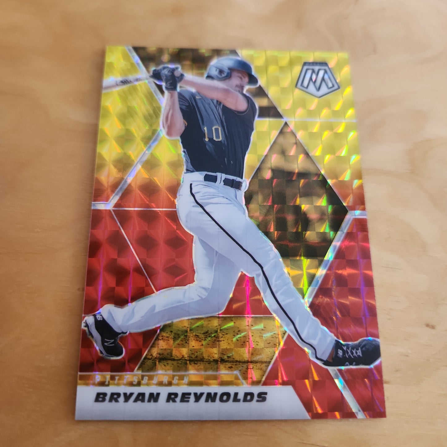 Panini Prizm Mosic Red & Yellow Bryan Reynolds 22/64 #17