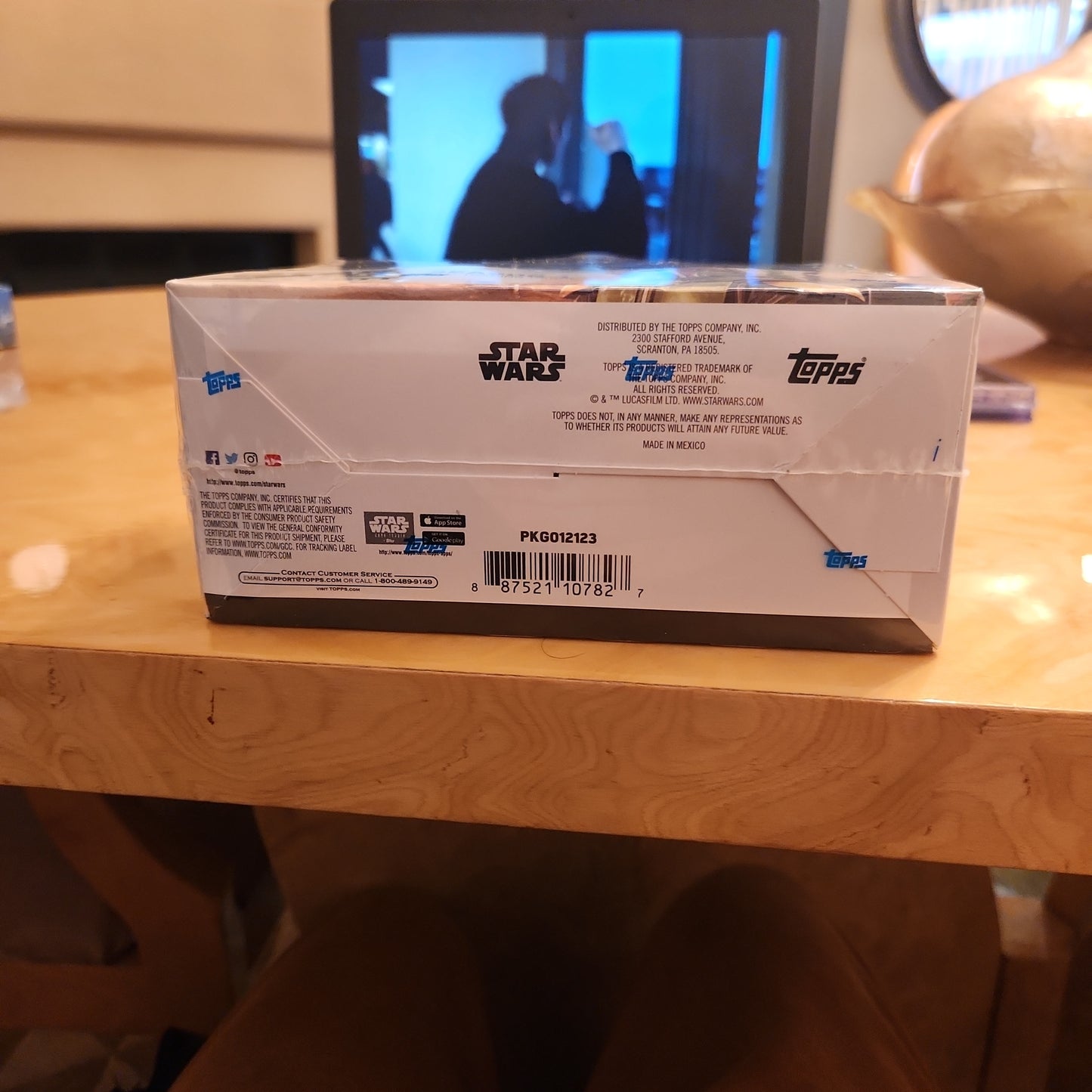 Sealed Topps Season 1 The Book Of Boba Fett