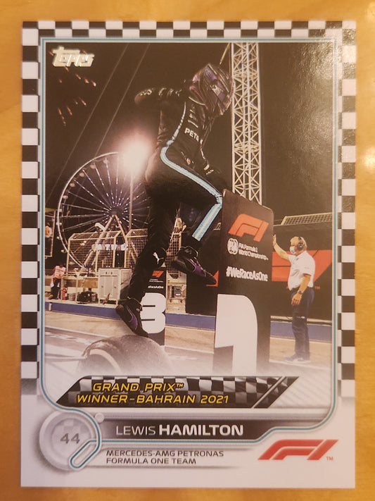 2022 Topps F1 Racing Grand Prix Winner-Bahrain Lewis Hamilton #151 Checker Board