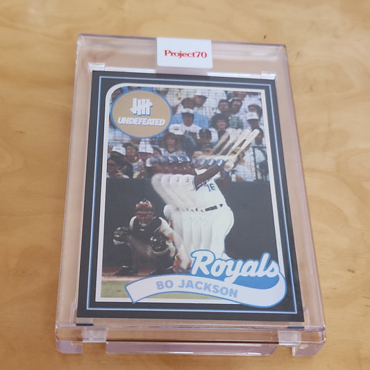 Topps Project 70 Art Rainbow Refractor By: Undefeated Bo Jackson 47/70 #337