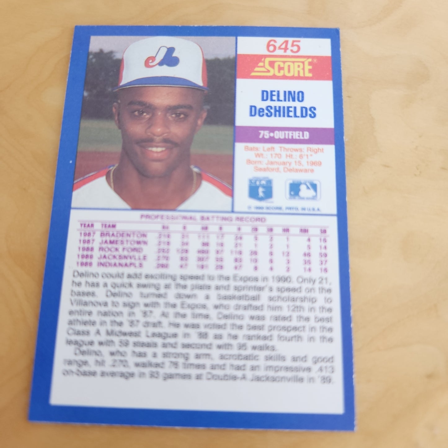 Score 90 Blue 1990 Rookie Delino DeSheilds #645