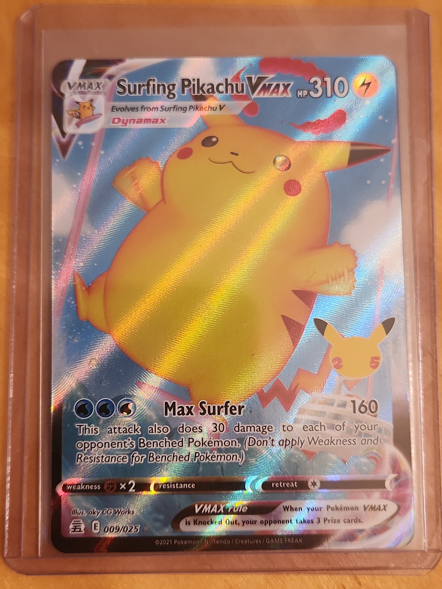 Surfing Pikachu VMAX - 009/025 - Ultra Rare Celebrations Pokemon