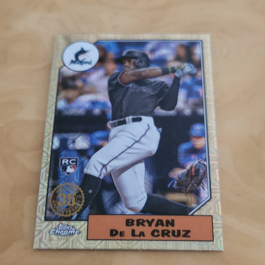 Topps Chrome Refractor 35th Anniversary Bryan De La Cruz RC #T87C-20
