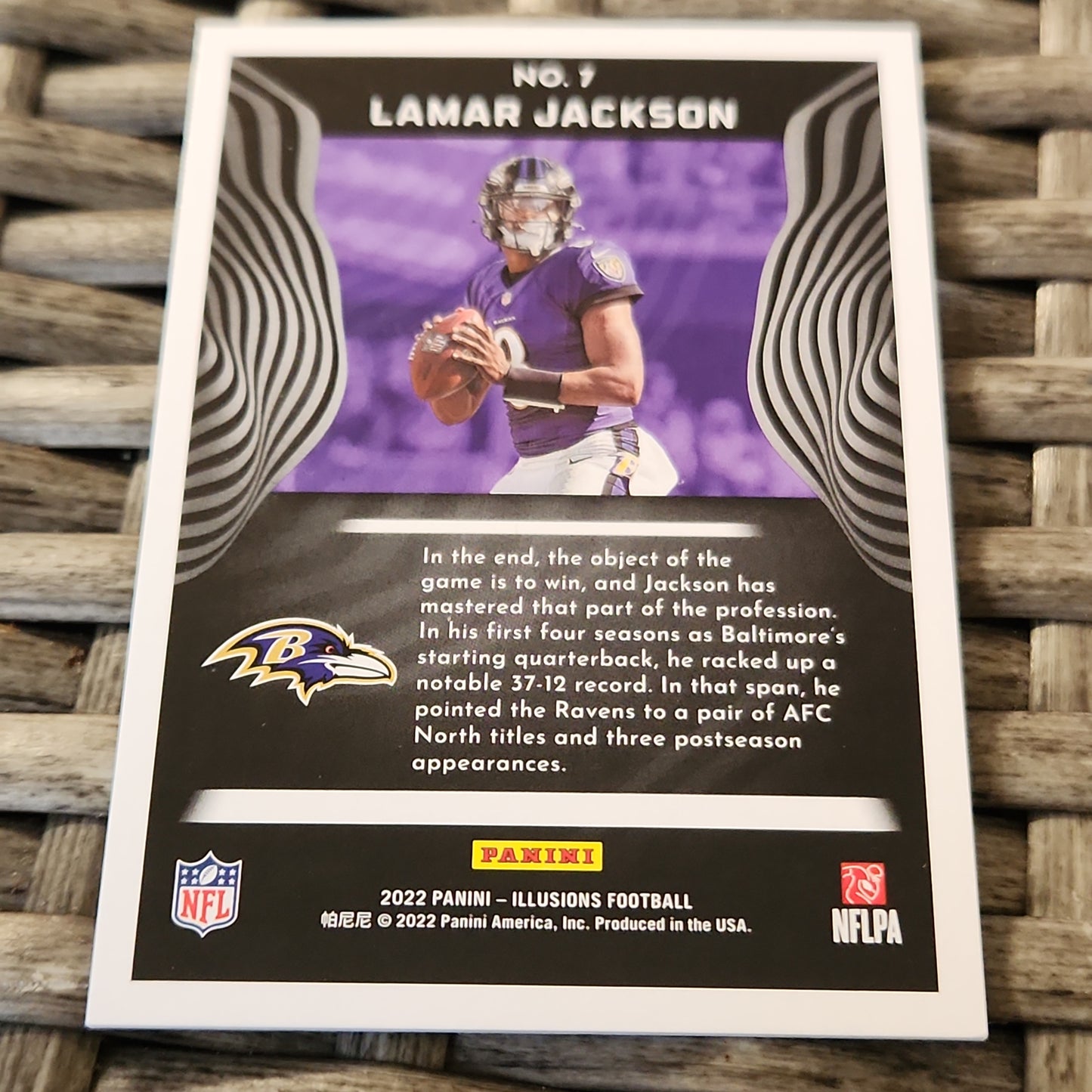 Panini Pink Wavy Illusions Lamar Jackson 242/399 #7