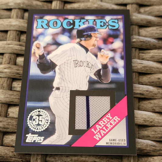 Topps 35th Anniversary Larry Walker RC Relic 005/109 #88R-LW