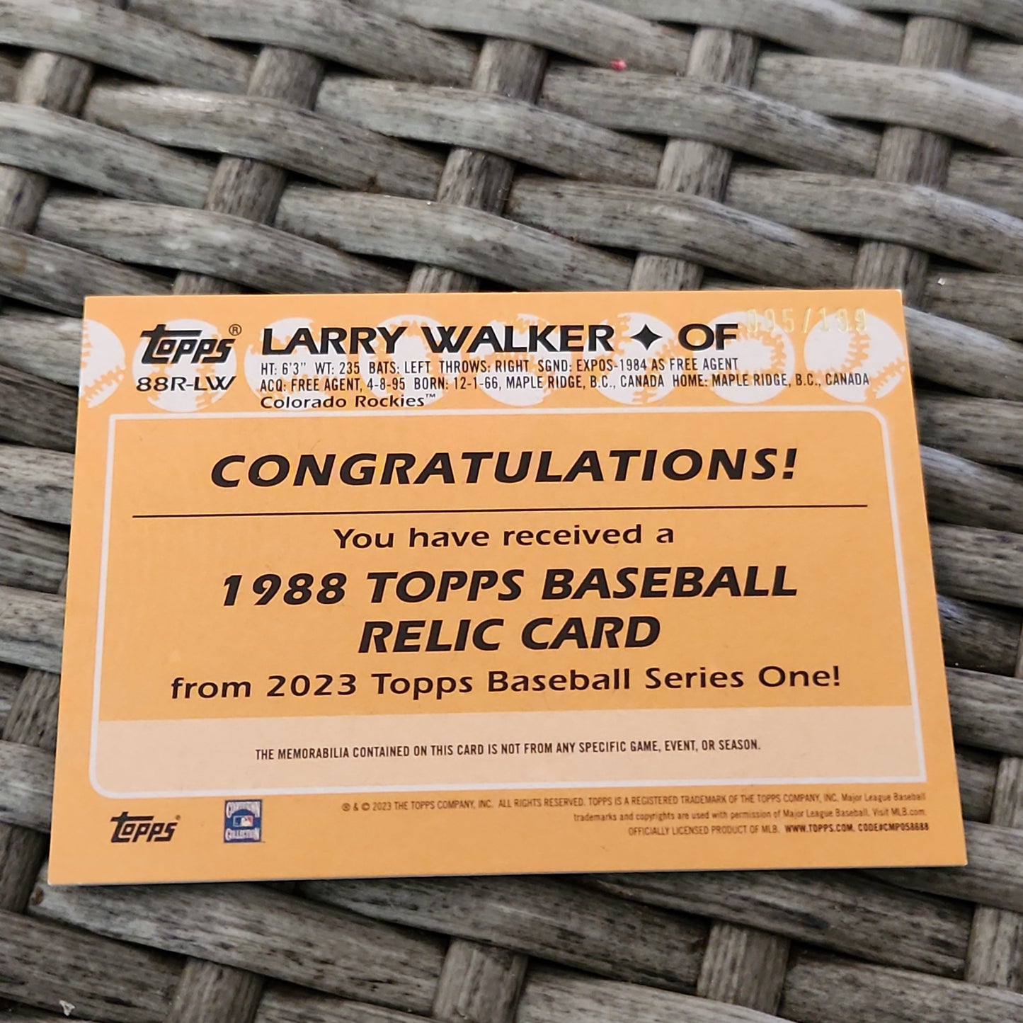 Topps 35th Anniversary Larry Walker RC Relic 005/109 #88R-LW