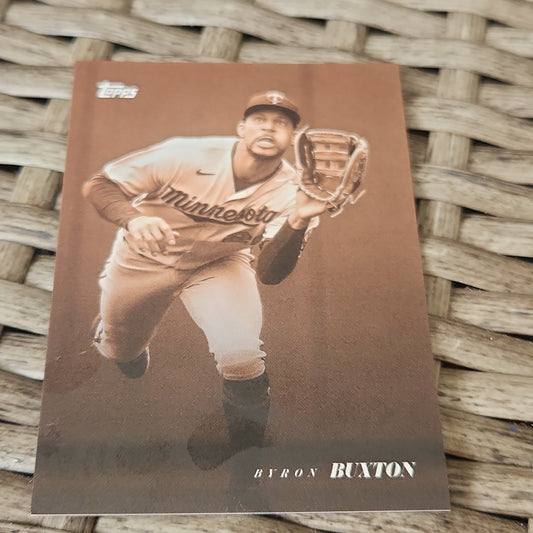 Topps Brown Bryon Buxton 67/75 #9