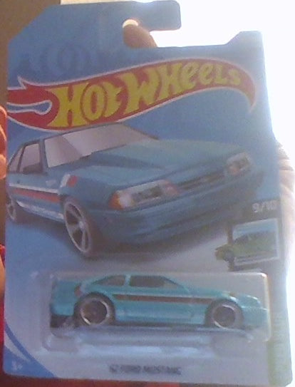 HotWheels 1992 Ford Mustang