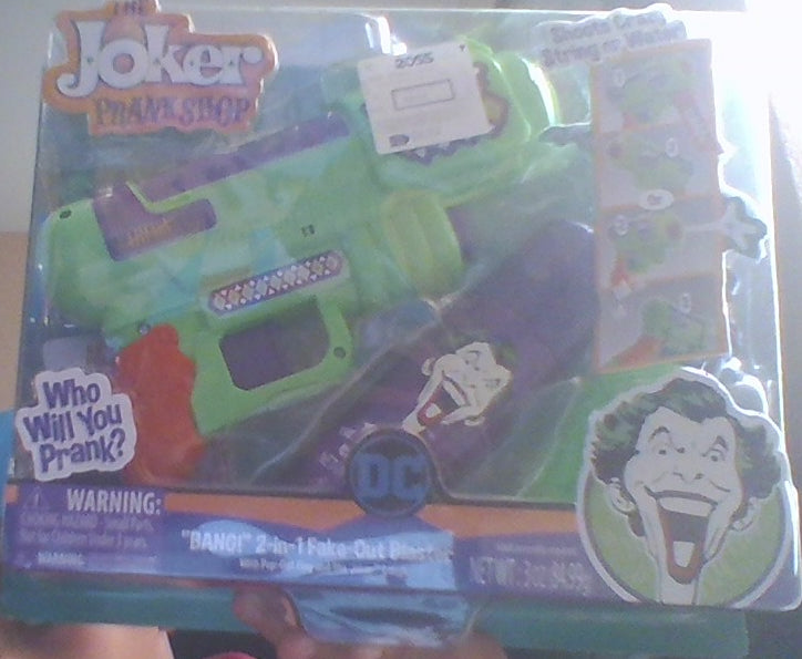 The Joker Prank Shop crazy string and water blaster