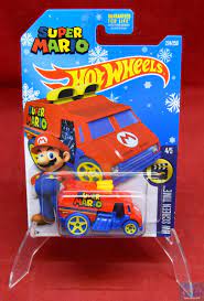 Hot Wheels Super Mario Cool-One